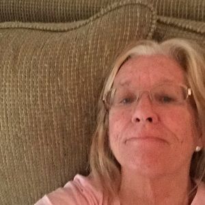 Meet your Posher, Debbie